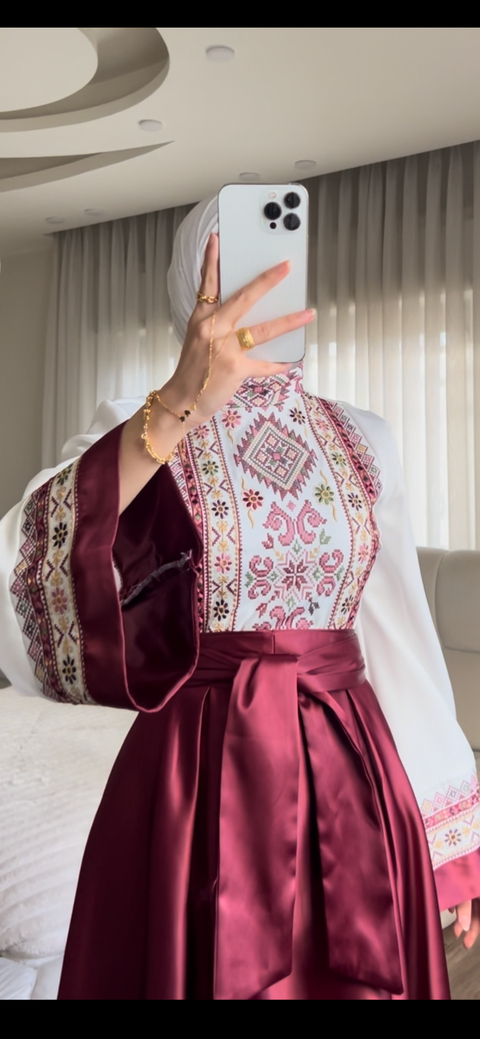 فستان مكس تطريز